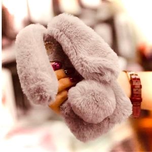 iPhone ⅞ case cover fur plush luxury design